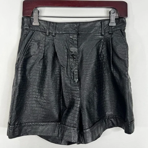 Dynamite black faux leather croc embossed high rise pleated dressy shorts M - Picture 3 of 13